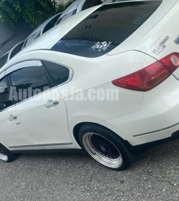 2012 Nissan Bluebird - Buy cars for sale in Kingston/St. Andrew