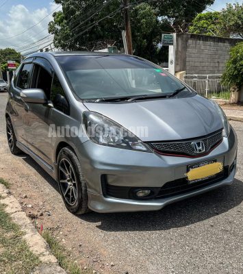 2011 Honda Fit - Buy cars for sale in Kingston/St. Andrew