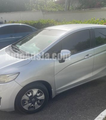 2014 Honda Fit - Buy cars for sale in Kingston/St. Andrew
