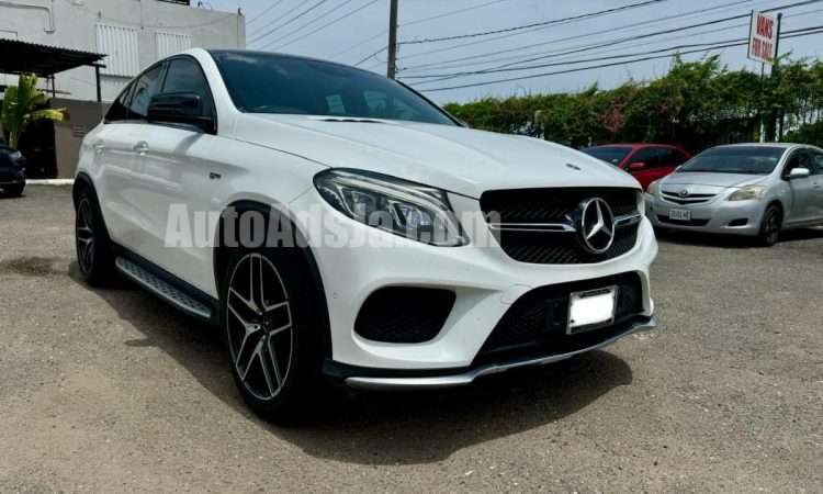 2018 Mercedes-Benz Benz - Buy cars for sale in Kingston/St. Andrew