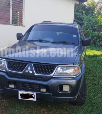 2005 Mitsubishi Montero - Buy cars for sale in St. Catherine