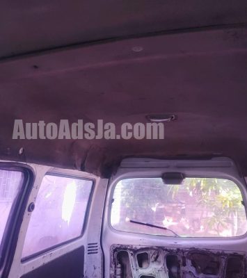 2002 Nissan Vannette - Buy cars for sale in Kingston/St. Andrew