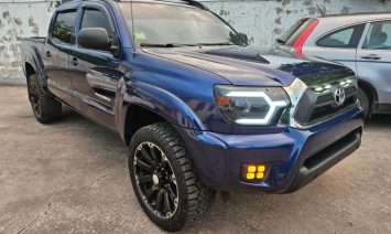 2015 Toyota Tacoma Pre-Runner - Buy cars for sale in Kingston/St. Andrew