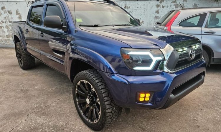 2015 Toyota Tacoma Pre-Runner - Buy cars for sale in Kingston/St. Andrew