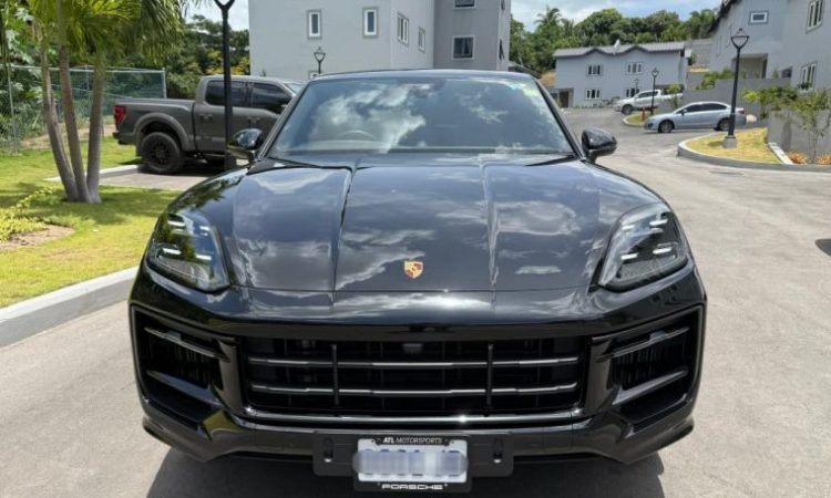 2024 Porsche Cayenne E-Hybrid Coupe (KM0213918) - Buy cars for sale in Kingston/St. Andrew
