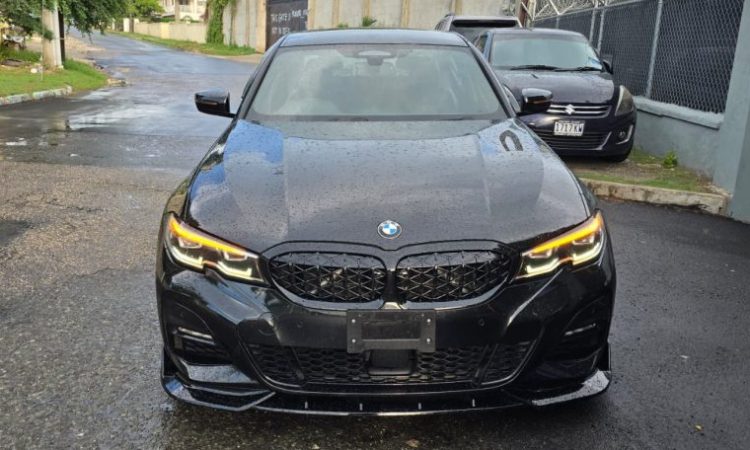 2019 BMW 320i (G20) M Package (KM0213919) - Buy cars for sale in Kingston/St. Andrew