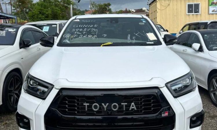 2023 Toyota Hilux GR (KM0213954) - Buy cars for sale in Kingston/St. Andrew