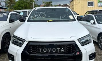 2023 Toyota Hilux GR (KM0213954) - Buy cars for sale in Kingston/St. Andrew