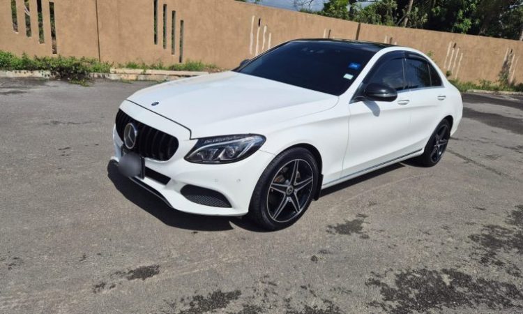 2017 Mercedes-Benz C300 4Matic (KM0213971) - Buy cars for sale in Kingston/St. Andrew