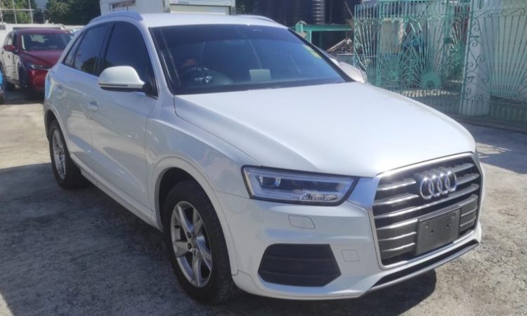 2016 Audi Q3 (KM0214049) - Buy cars for sale in Kingston/St. Andrew