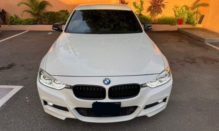 2016 BMW 320i (KM0214089) - Buy cars for sale in Kingston/St. Andrew