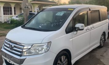 2015 Honda Stepwagon Spada (KM0215028) - Buy cars for sale in Kingston/St. Andrew