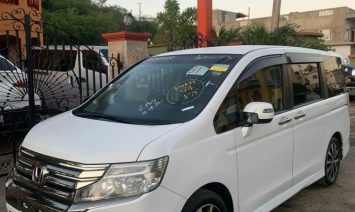 2015 Honda Stepwagon Spada (KM0215029) - Buy cars for sale in Kingston/St. Andrew