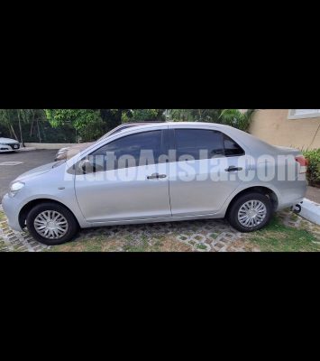 2010 Toyota Yaris - Buy cars for sale in Kingston/St. Andrew