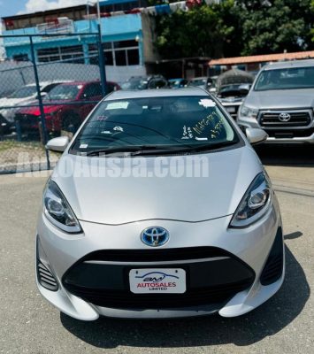 2019 Toyota Aqua - Buy cars for sale in Kingston/St. Andrew