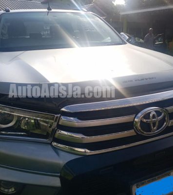 2018 Toyota Hilux - Buy cars for sale in Kingston/St. Andrew