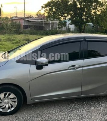 2016 Honda Fit - Buy cars for sale in Kingston/St. Andrew