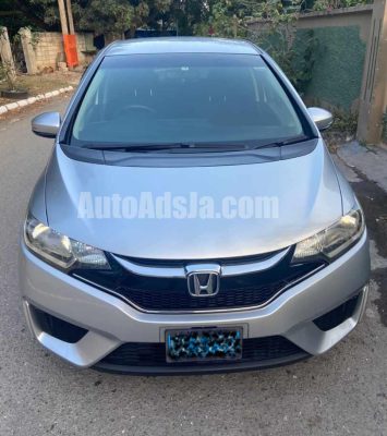 2017 Honda Fit - Buy cars for sale in Kingston/St. Andrew