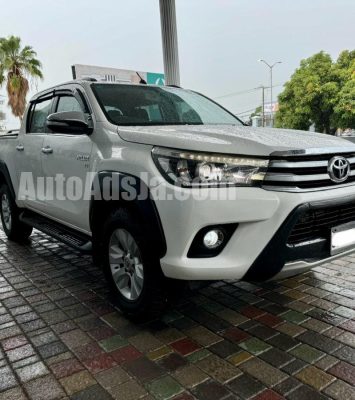 2016 Toyota Hilux - Buy cars for sale in Kingston/St. Andrew
