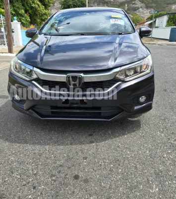 2017 Honda Grace - Buy cars for sale in St. Catherine