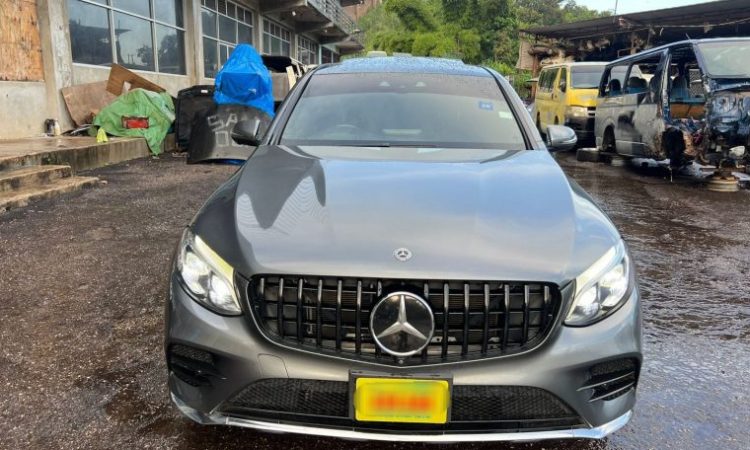 2017 Mercedes-Benz GLC 250 4Matic AMG (KM0213944) - Buy cars for sale in Kingston/St. Andrew