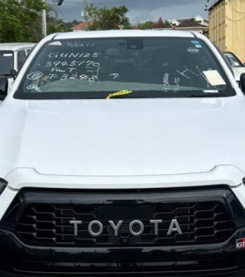 2023 Toyota Hilux GR (KM0213954) - Buy cars for sale in Kingston/St. Andrew