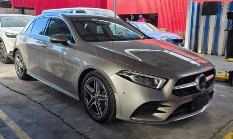 2019 Mercedes-Benz A180 (KM0214019) - Buy cars for sale in Kingston/St. Andrew