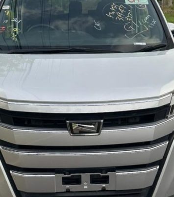 2020 Toyota Noah (KM0215018) - Buy cars for sale in Kingston/St. Andrew