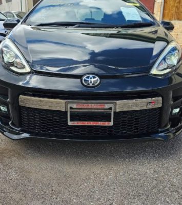 2020 Toyota Aqua GR Sport (KM0215062) - Buy cars for sale in Kingston/St. Andrew