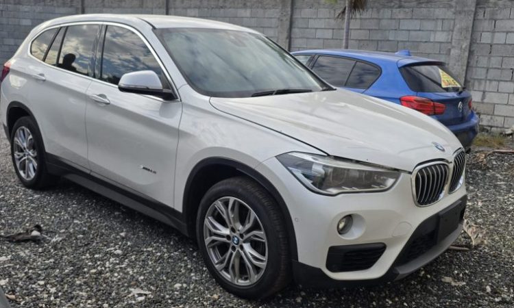 2017 BMW X1 (KM0214226) - Buy cars for sale in Kingston/St. Andrew