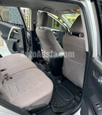 2017 Toyota Rav4 - Buy cars for sale in Kingston/St. Andrew